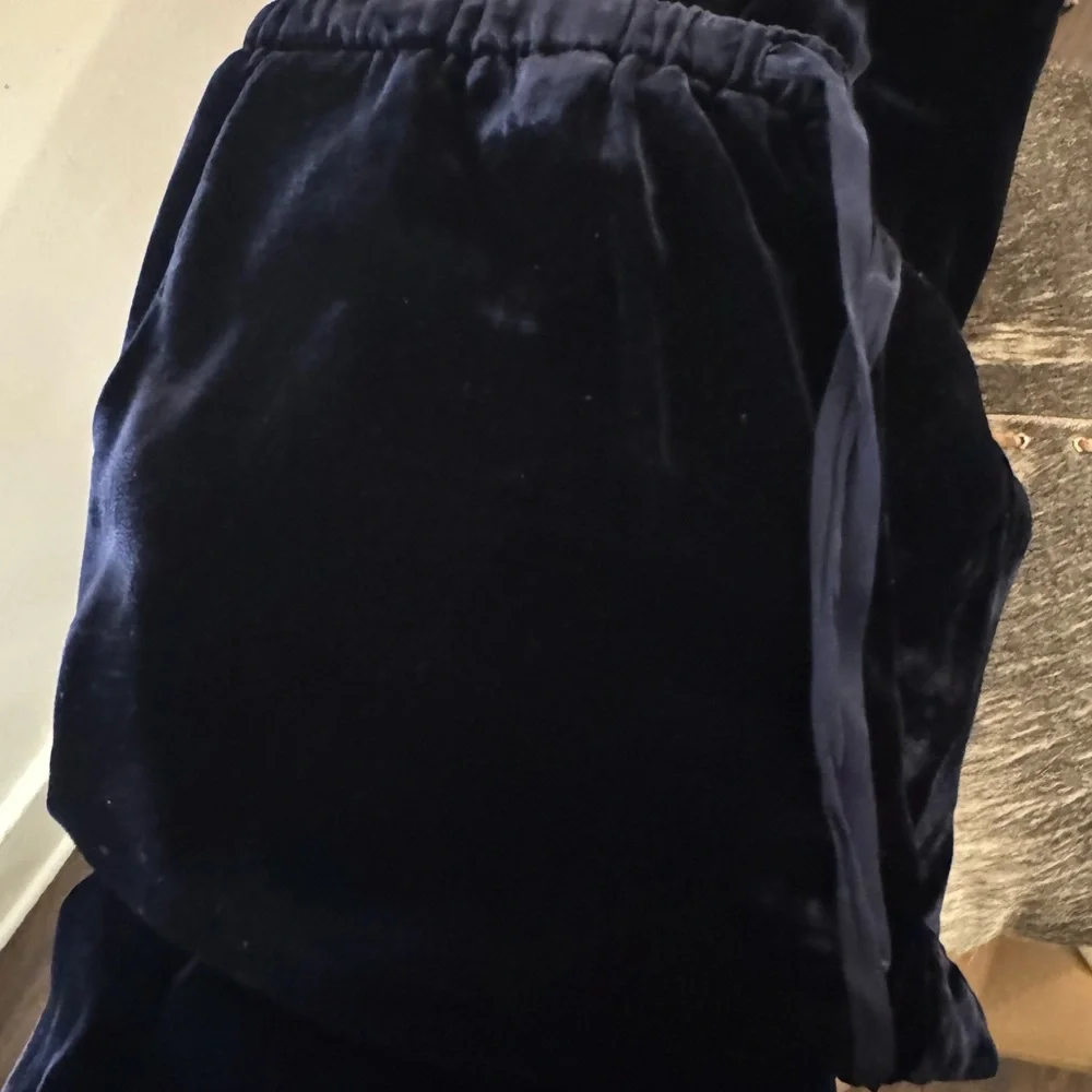 Joie Velvet and Satin Women's Blazer Pant set - Picture 8 of 13